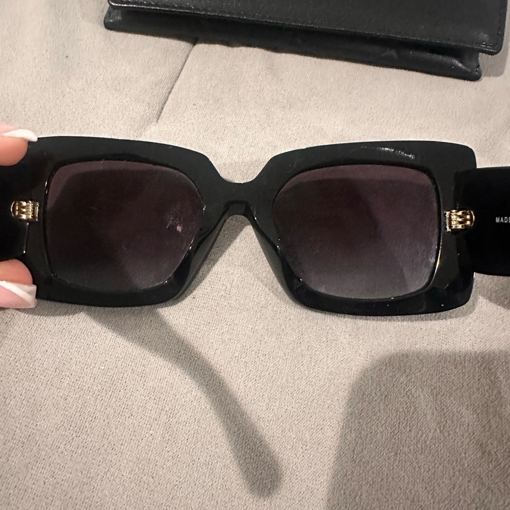 Authentic Chanel rectangle sunglasses - image 9